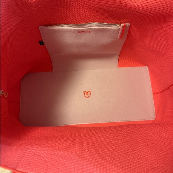 Rothy’s mega tote - Picture 2 of 7